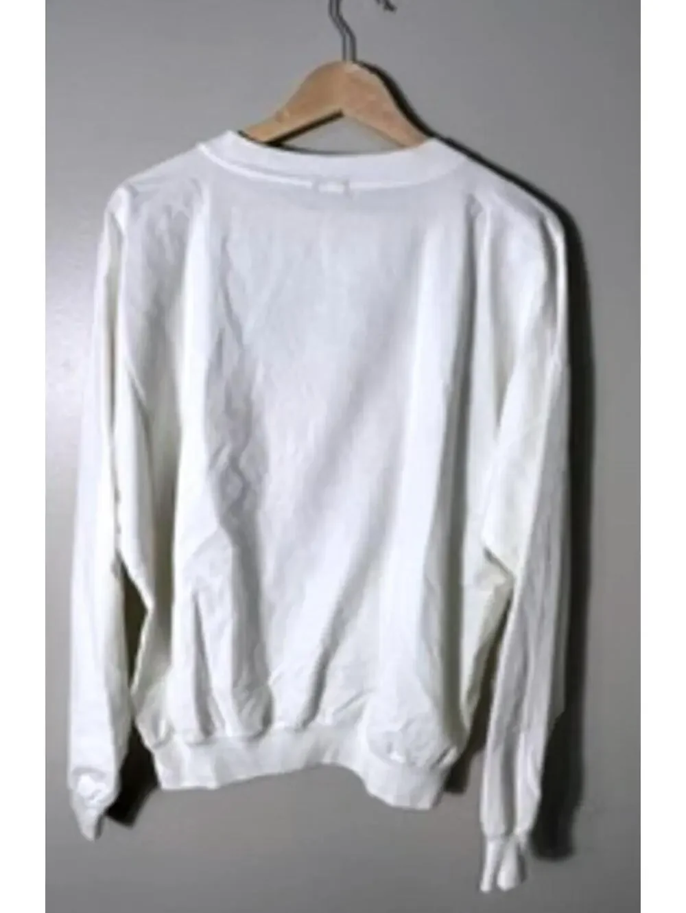 N/A white crewneck